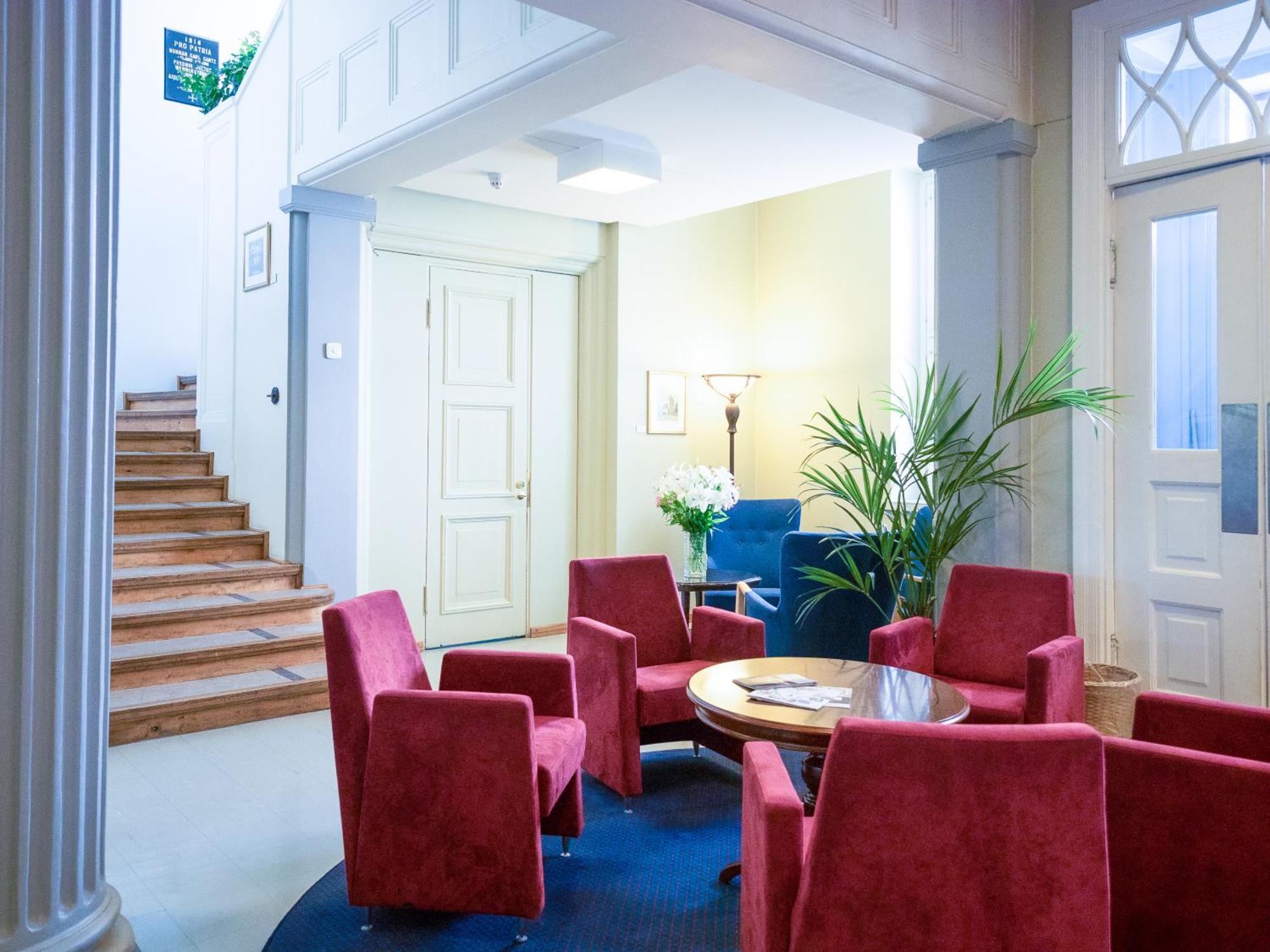 Hotel Hotelli-ravintola Maentaen Klubi Mantta